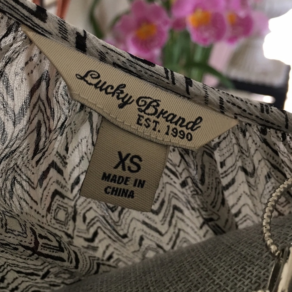 Lucky Brand blouse - Picture 4 of 4